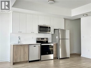 40 Palace St in Kitchener, ON - Building Photo - Building Photo