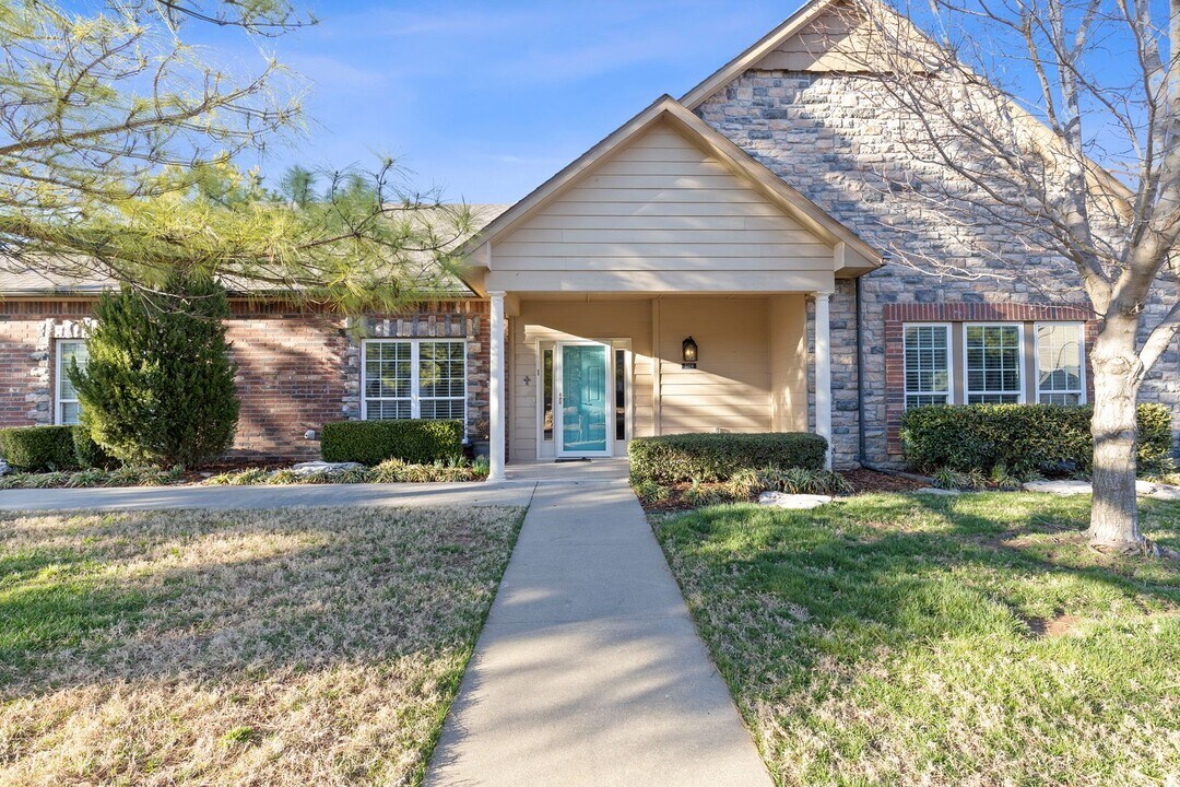 5104 W Durham St in Broken Arrow, OK - Building Photo