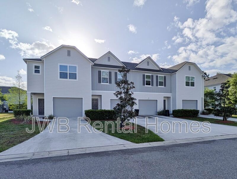 737 Bent Baum Rd in Jacksonville, FL - Building Photo