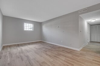 Springhurst East Apartments in Louisville, KY - Building Photo - Building Photo