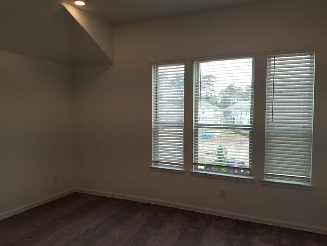 property at 535 Bristol Tide Ct