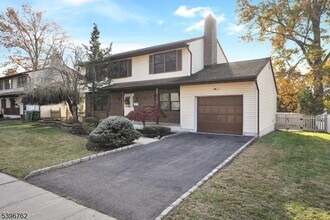 11 Lenox St in Edison, NJ - Building Photo - Building Photo