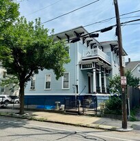 123 Almy St, Unit 1F in Providence, RI - Building Photo