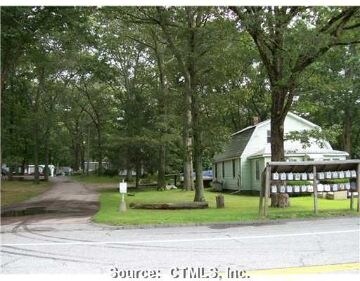 268 Flanders Rd in Mystic, CT - Building Photo