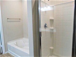 9915 Ranger Falls Ln in Shenandoah, TX - Building Photo - Building Photo