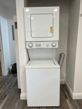 1298 W Capitol Ave in Sacramento, CA - Building Photo - Building Photo