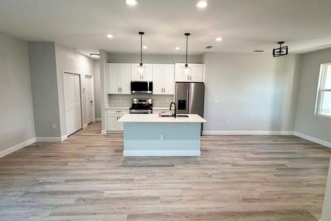 2006 E 6th St in Lehigh Acres, FL - Building Photo - Building Photo