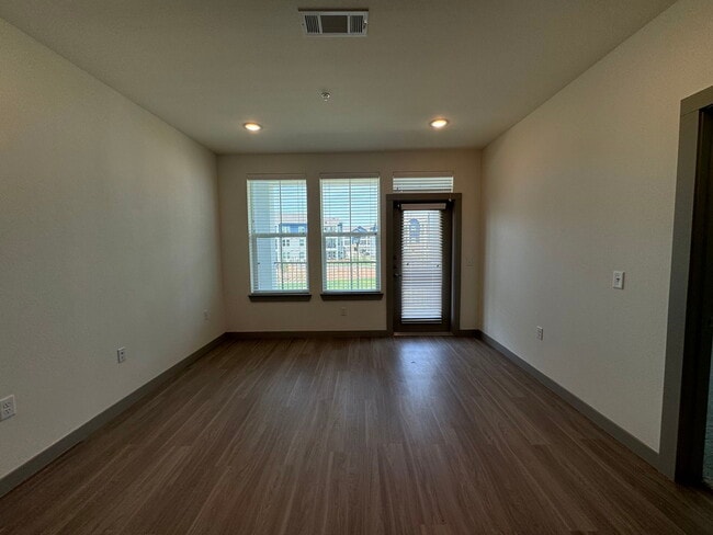 12000 FM 1171 in Northlake, TX - Foto de edificio - Building Photo