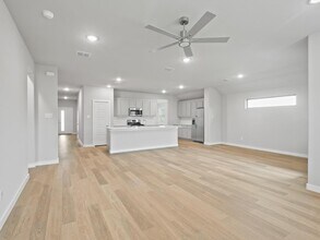 564 Moonrise St in Waxahachie, TX - Building Photo - Building Photo