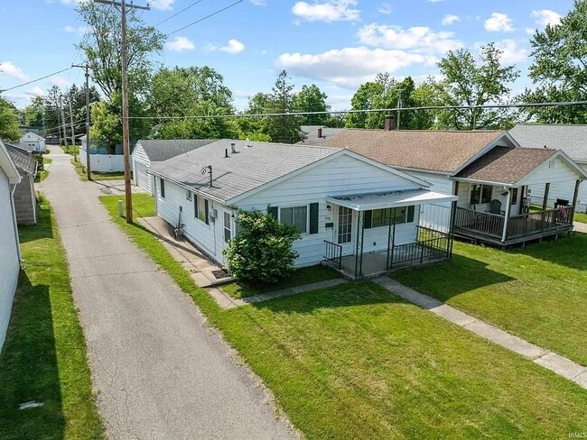 property at 609 S Middleboro Ave
