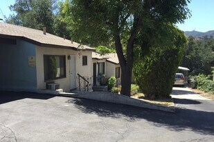 6820 Valmont St, Unit 1 in Tujunga, CA - Building Photo