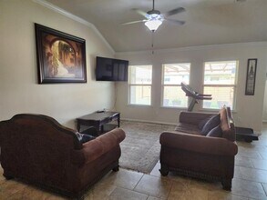 300 Briar Park Dr in Georgetown, TX - Building Photo - Building Photo