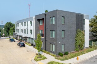 Flamingo Place in Baltimore, MD - Building Photo