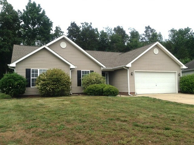 3026 Morning Mist Ln in Charlotte, NC - Building Photo