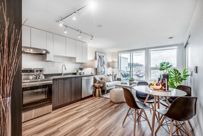 3583 Kingsway in Vancouver, BC - Building Photo - Building Photo