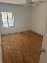12110 NE 11th Pl in North Miami, FL - Foto de edificio - Building Photo