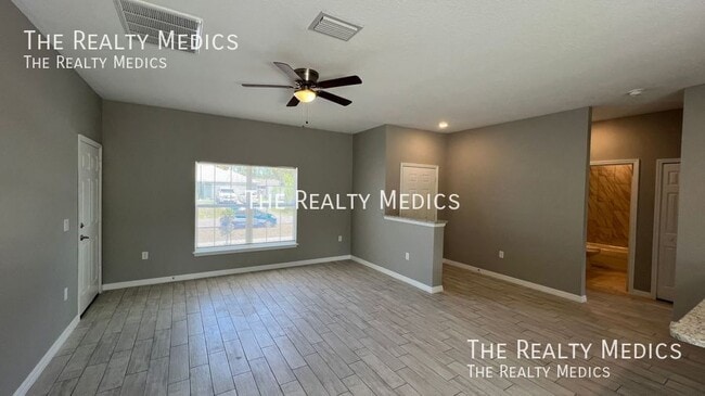 736 Halton Ave SW in Palm Bay, FL - Building Photo - Building Photo