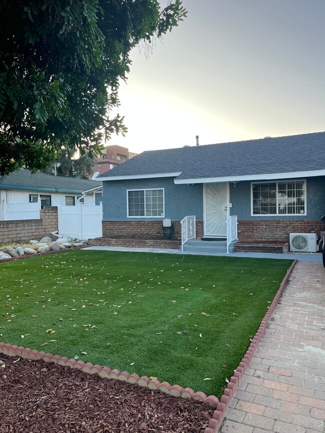 property at 1609 Denning Ave