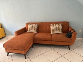 1123 W 39th Ter in Hialeah, FL - Building Photo