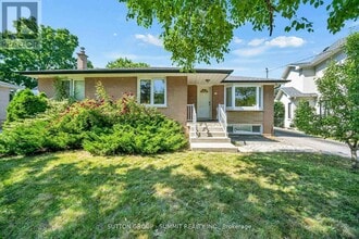 465 Seaton Dr in Oakville, ON - Building Photo - Building Photo