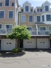 85 Camp Ave in Stamford, CT - Building Photo - Building Photo