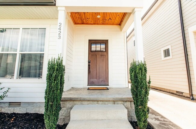 2423 Elliott Ave in Nashville, TN - Building Photo - Building Photo