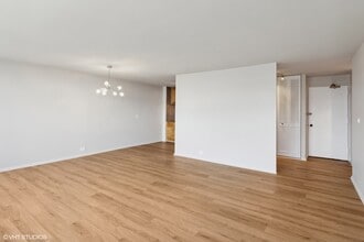 4250 N Marine Dr in Chicago, IL - Building Photo - Building Photo