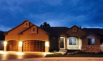 11521 S Black Forest Dr in Sandy, UT - Building Photo