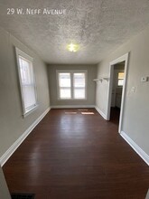 29 W Neff Ave in Columbus, OH - Foto de edificio - Building Photo