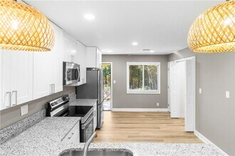 2039 Nettie Ct in Decatur, GA - Building Photo - Building Photo