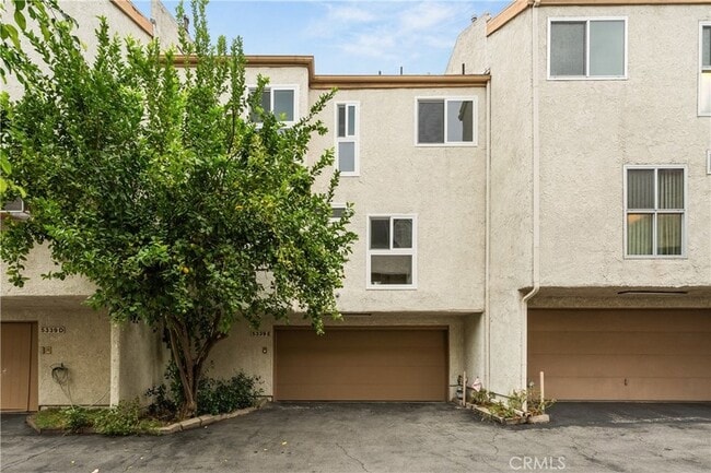 property at 5339 Coldwater Canyon Ave