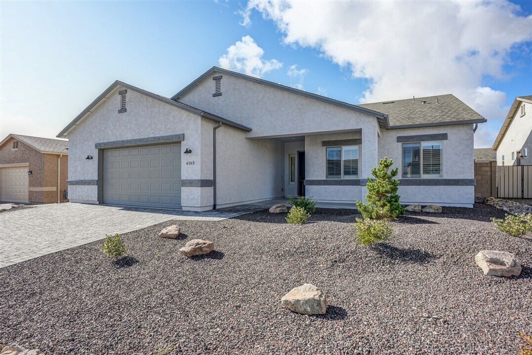 6163 E Stafford St in Prescott Valley, AZ - Building Photo