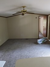 4684 Rosemarie St in Irons, MI - Foto de edificio - Building Photo