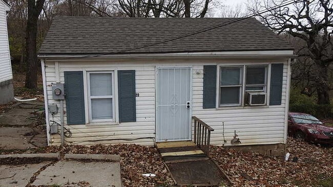 property at 2220 S Arlington Ave