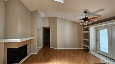 2212 Faxton Ct in Orlando, FL - Foto de edificio - Building Photo
