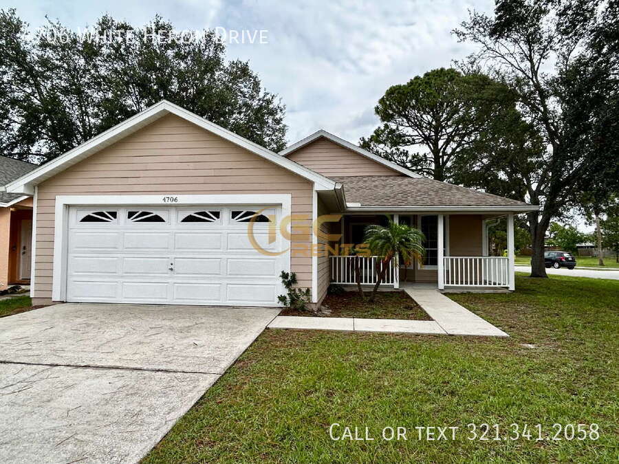 4706 White Heron Dr in Melbourne, FL - Building Photo