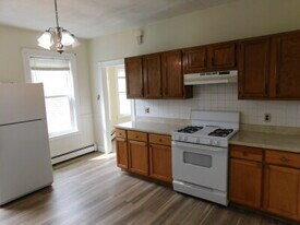 81 Merriam St, Unit 3 in Somerville, MA - Building Photo