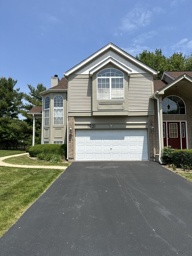 property at 1931 Tamahawk Ln