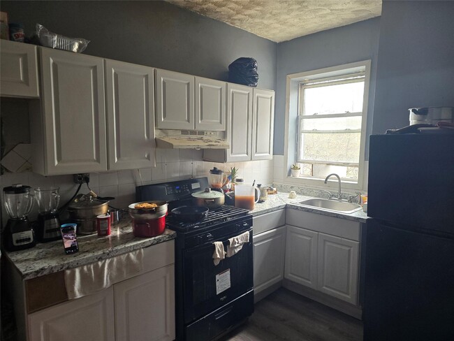 1337 Bushwick Ave in Brooklyn, NY - Building Photo - Building Photo