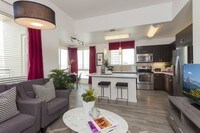 Building Photo - Solana Cherry Creek Apartamentos in Denver, Colorado