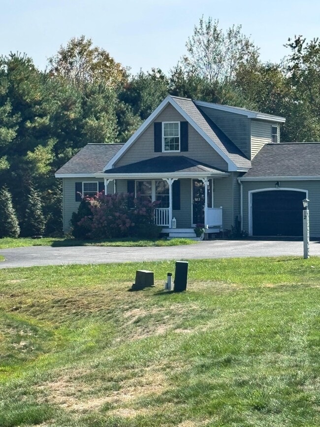 6 Ireland Way in Greenland, NH - Building Photo - Building Photo