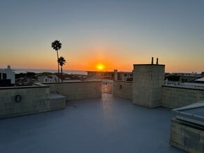 3329 Harbor Blvd in Oxnard, CA - Building Photo - Building Photo