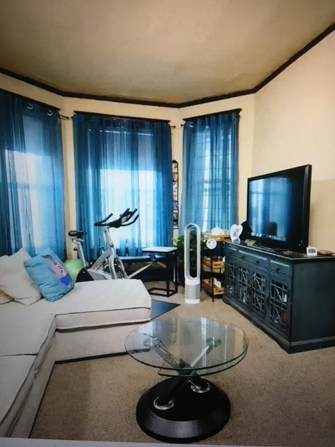7309 S Langley Ave, Unit 1st floor
