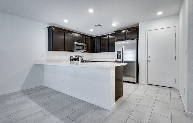 10774 Benhill Grove Ct in Las Vegas, NV - Building Photo - Building Photo
