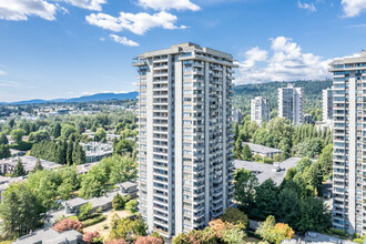 Discovery Place I in Burnaby, BC - Building Photo - Building Photo