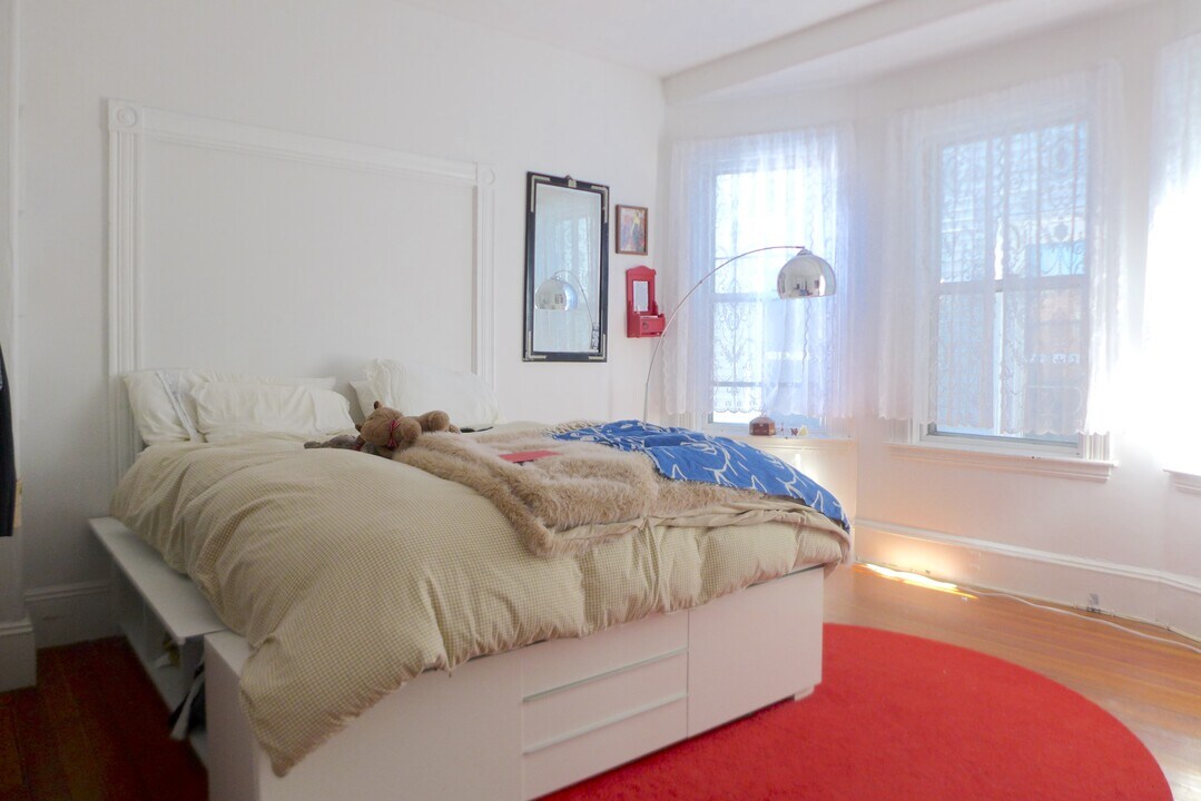 61 Hillside St in Boston, MA - Foto de edificio