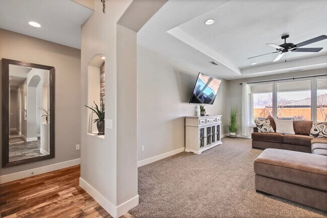 3364 W 2490 S in Hurricane, UT - Building Photo - Building Photo
