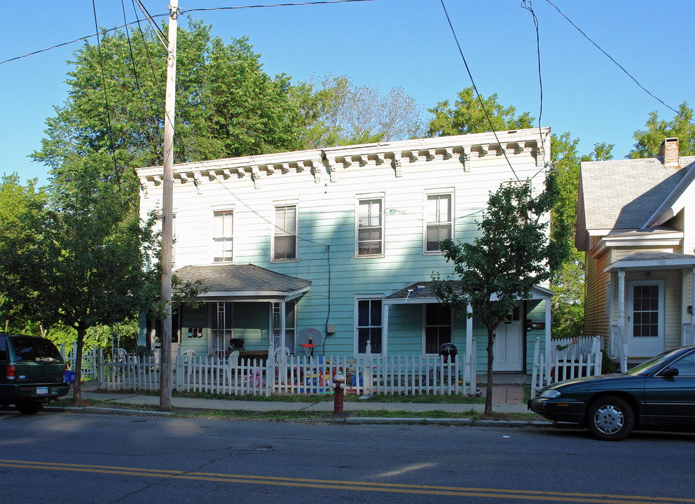 1247-1253 Broadway in Rensselaer, NY - Building Photo