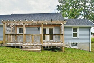 134 Goldview Rd in Asheville, NC - Building Photo - Building Photo