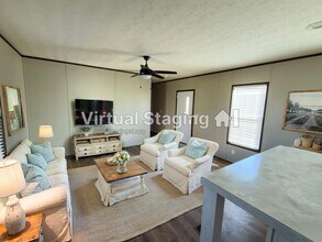 133 Ponderosa Way in Sanger, TX - Foto de edificio - Building Photo